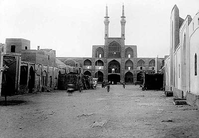 Amir Chakhmagh square in Yazd